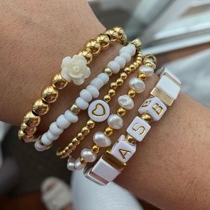 Flower stretch bracelet